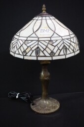 Stolná lampa